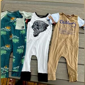 3 short sleeve baby boys Rags rompers